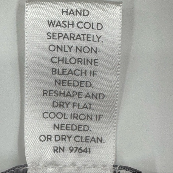 J. Jill Burgundy Merino Wool Blend Lightweight Flowy Poncho One Size Petite - Picture 6 of 7